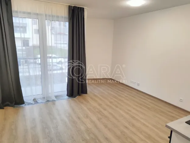 Pronájem bytu 1+kk, Praha - Záběhlice, Klapálkova, 32 m2