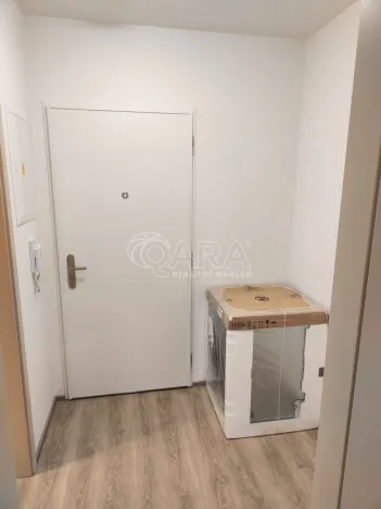 Pronájem bytu 1+kk, Praha - Záběhlice, Klapálkova, 32 m2