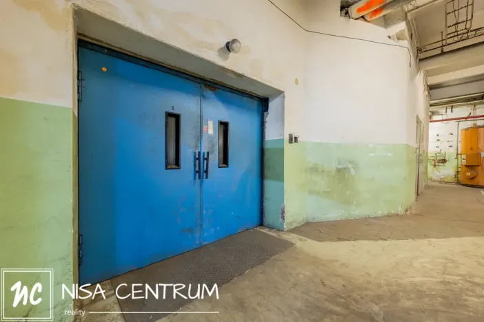 Pronájem výrobních prostor, Hostinné, Nádražní, 6000 m2