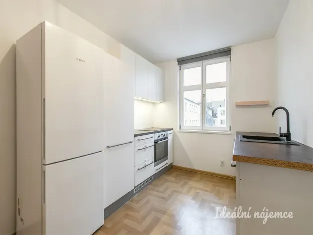 Pronájem bytu 3+kk, Praha - Vinohrady, Rumunská, 83 m2