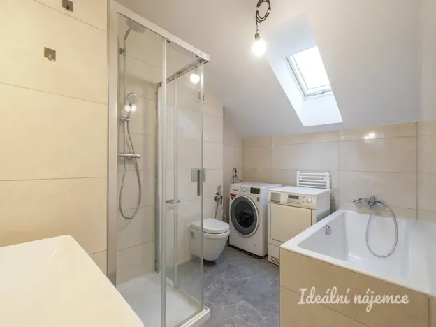 Pronájem bytu 3+kk, Praha - Vinohrady, Rumunská, 83 m2