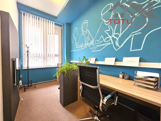 Pronájem obchodního prostoru, Chrudim, Palackého třída, 155 m2