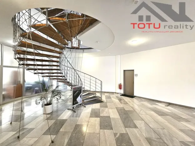 Pronájem obchodního prostoru, Chrudim, Palackého třída, 155 m2