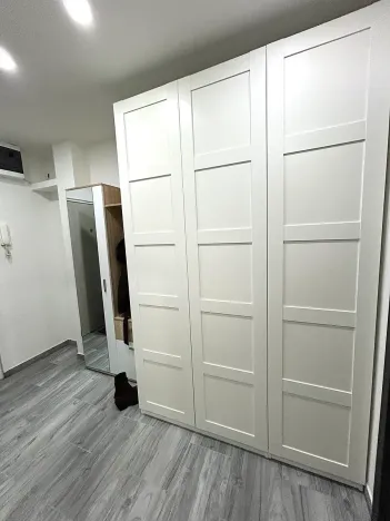 Pronájem bytu 2+kk, Praha - Prosek, Vysočanská, 43 m2