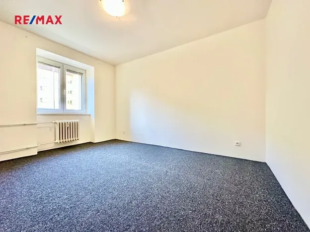 Pronájem bytu 2+1, Pardubice, Čs. armády, 60 m2