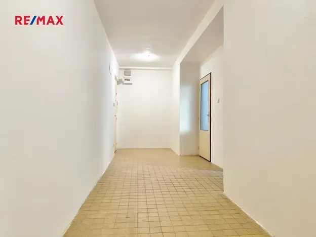 Pronájem bytu 2+1, Pardubice, Čs. armády, 60 m2