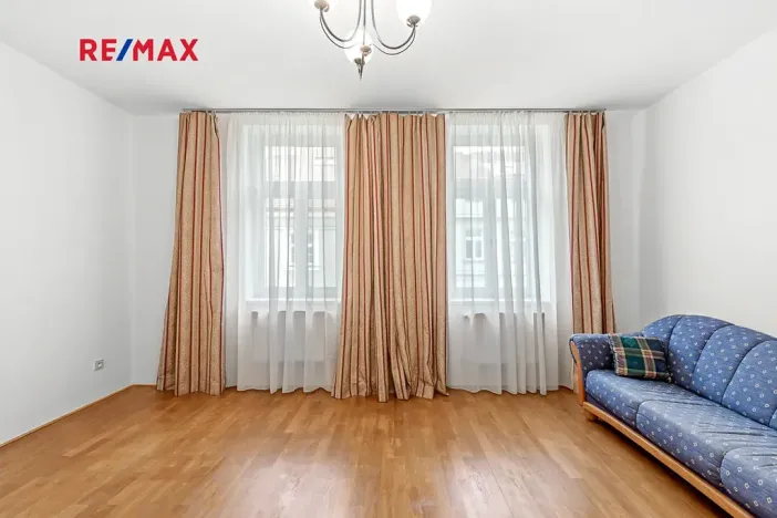 Pronájem bytu 3+1, Praha - Holešovice, Umělecká, 93 m2