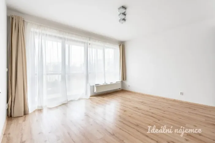 Pronájem bytu 2+kk, Praha - Libeň, Podvinný mlýn, 52 m2