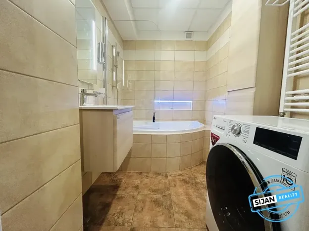 Prodej bytu 4+1, Krnov, Sovova, 90 m2