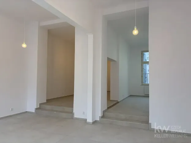 Pronájem obchodního prostoru, Plzeň, Klatovská třída, 95 m2
