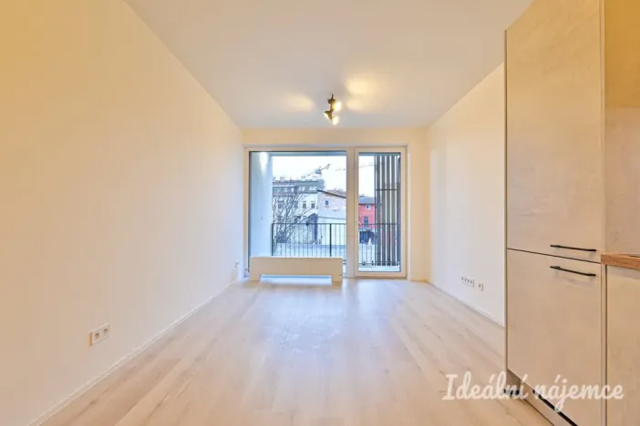 Pronájem bytu 1+kk, Brno, Dornych, 37 m2