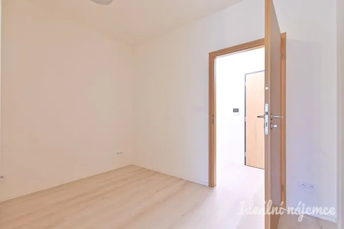 Pronájem bytu 1+kk, Brno, Dornych, 37 m2