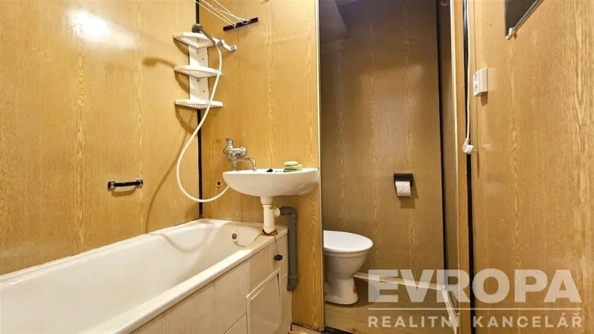 Prodej bytu 1+kk, Pardubice - Ohrazenice, Trnovská, 34 m2