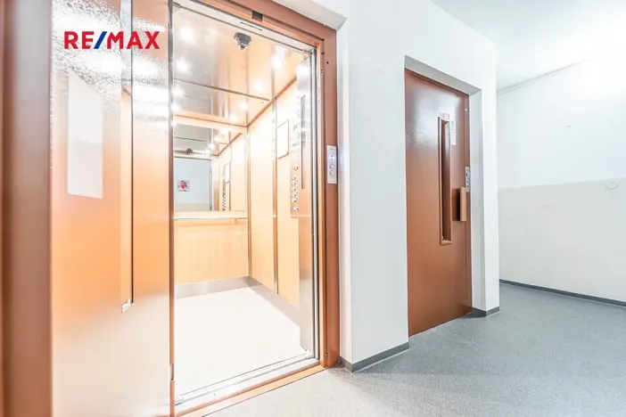 Prodej bytu 1+kk, Kladno, Americká, 34 m2