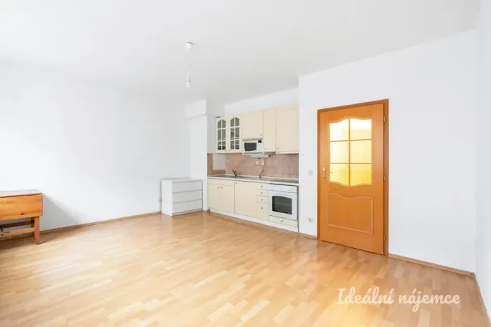 Pronájem bytu 1+kk, Praha - Libeň, Na žertvách, 31 m2