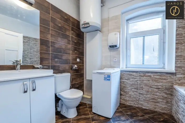 Prodej ubytování, Jáchymov, náměstí Republiky, 249 m2