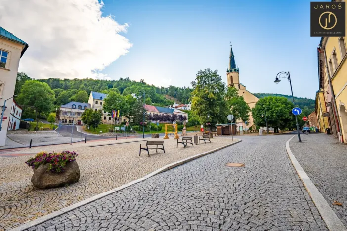 Prodej rodinného domu, Jáchymov, náměstí Republiky, 249 m2