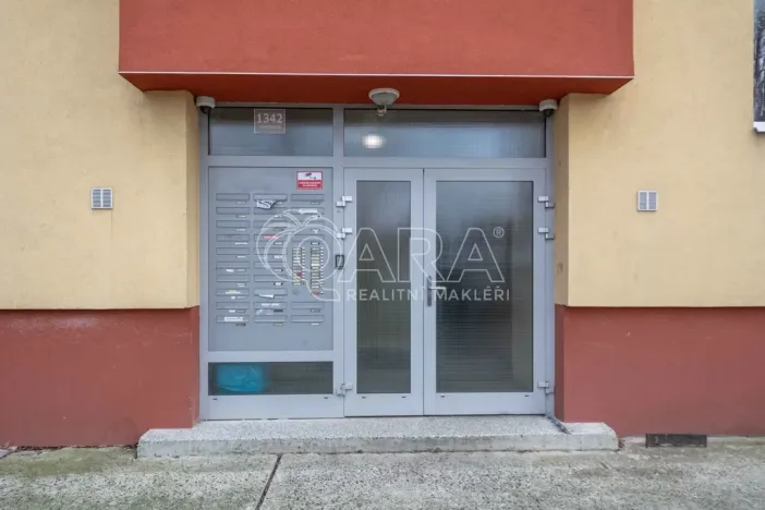 Pronájem bytu 2+1, Neratovice, Kpt. Jaroše, 66 m2