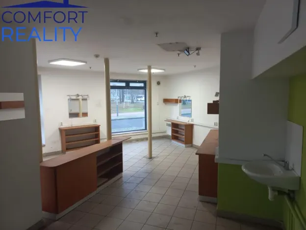 Pronájem komerční nemovitosti, Ostrava - Svinov, náměstí Dr. Brauna, 36 m2