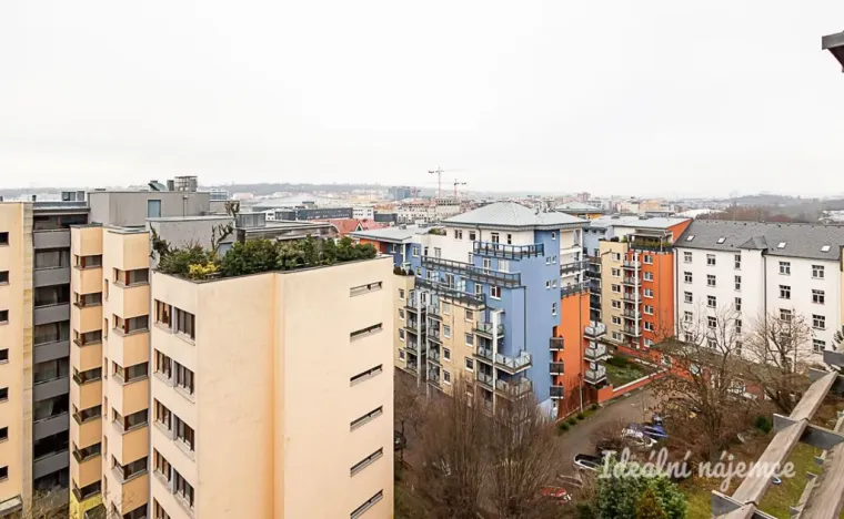 Pronájem bytu 2+kk, Praha, Podnádražní, 55 m2