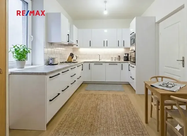 Prodej bytu 2+1, Česká Lípa, Dubická, 63 m2