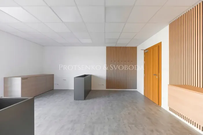 Pronájem kanceláře, Velká Bíteš, 270 m2