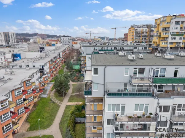 Pronájem bytu 3+kk, Praha - Vysočany, Pod Harfou, 63 m2