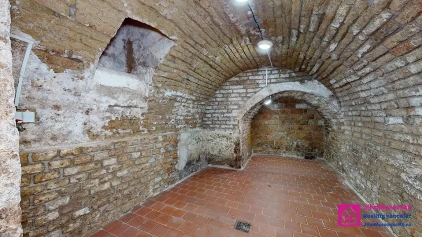 Prodej vinného sklepa, Valtice, Střelecká, 74 m2