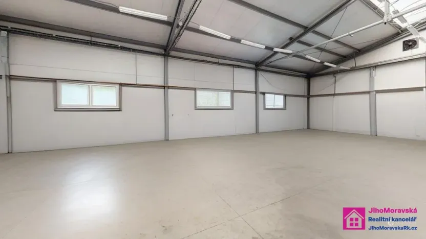 Pronájem skladu, Hodonín, Velkomoravská, 200 m2