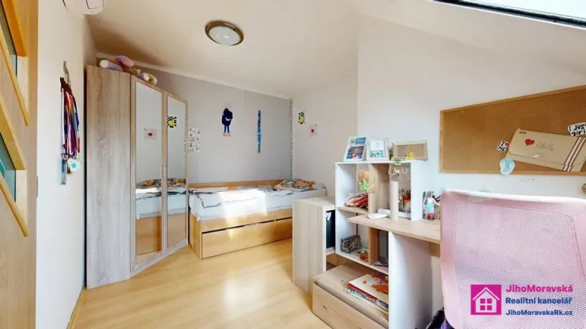 Prodej bytu 4+kk, Břeclav - Poštorná, Hájová, 104 m2