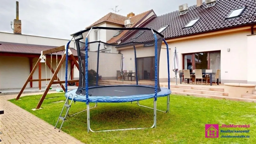 Prodej rodinného domu, Břeclav - Charvátská Nová Ves, Kapusty, 214 m2