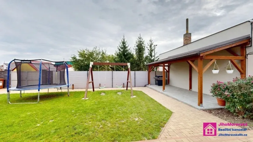 Prodej rodinného domu, Břeclav - Charvátská Nová Ves, Kapusty, 214 m2