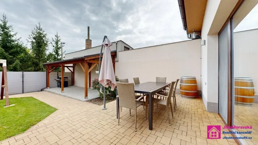 Prodej rodinného domu, Břeclav - Charvátská Nová Ves, Kapusty, 214 m2