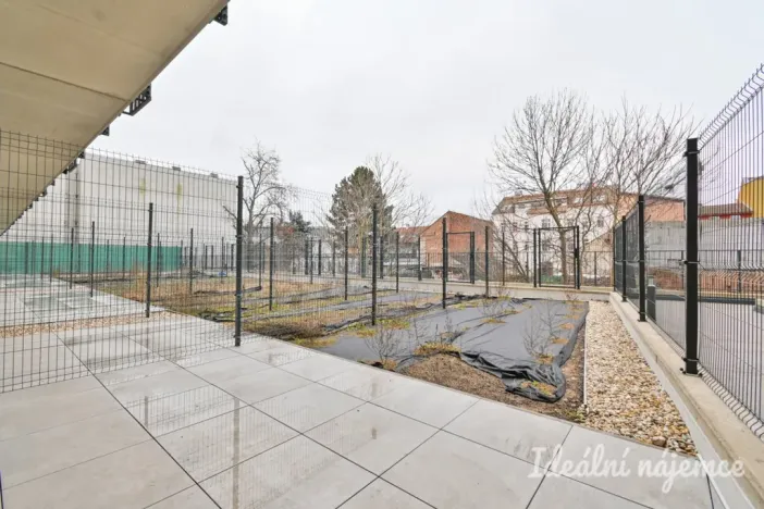 Pronájem bytu 1+kk, Brno - Komárov, Dornych, 30 m2