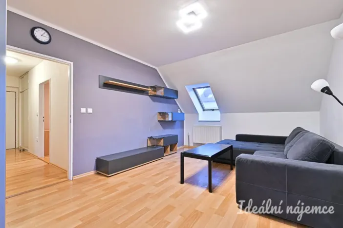 Pronájem bytu 2+kk, Zastávka, Stará osada, 63 m2