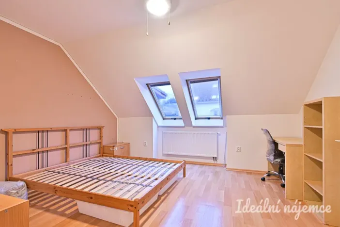 Pronájem bytu 2+kk, Zastávka, Stará osada, 63 m2
