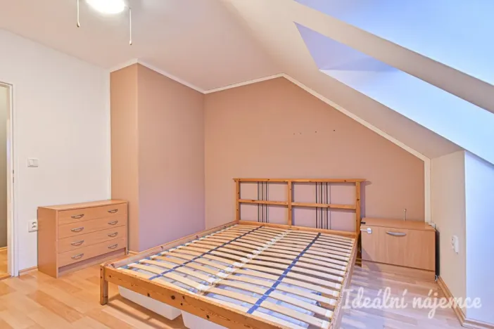 Pronájem bytu 2+kk, Zastávka, Stará osada, 63 m2