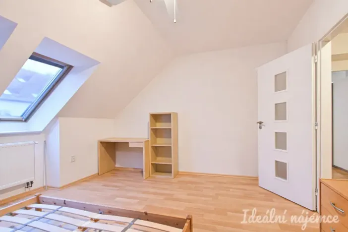 Pronájem bytu 2+kk, Zastávka, Stará osada, 63 m2