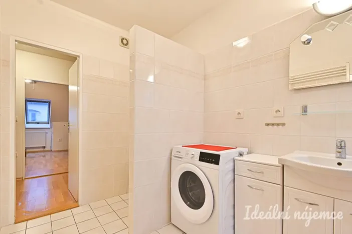 Pronájem bytu 2+kk, Zastávka, Stará osada, 63 m2