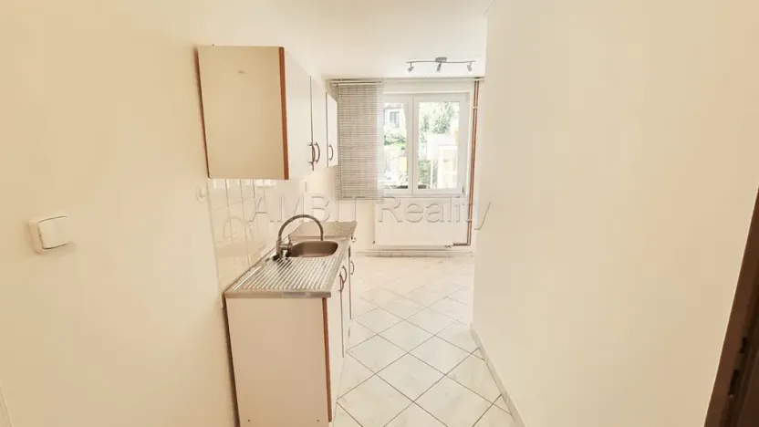 Pronájem kanceláře, Praha - Řepy, Žalanského, 63 m2