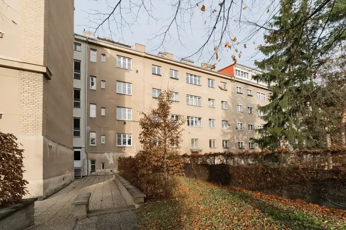 Pronájem bytu 1+kk, Praha - Strašnice, Černokostelecká, 36 m2
