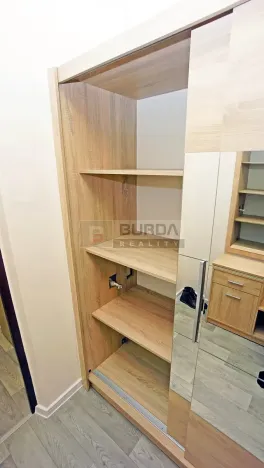 Pronájem bytu 1+kk, Neratovice, 28 m2