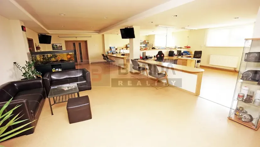 Pronájem komerční nemovitosti, Kojetice, 74 m2