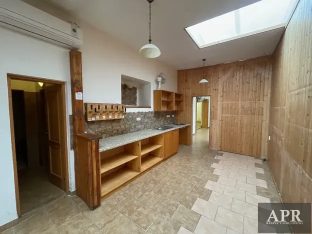 Pronájem obchodního prostoru, Hluk, Hlavní, 200 m2