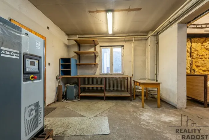 Prodej obchodního prostoru, Kozolupy, 8348 m2