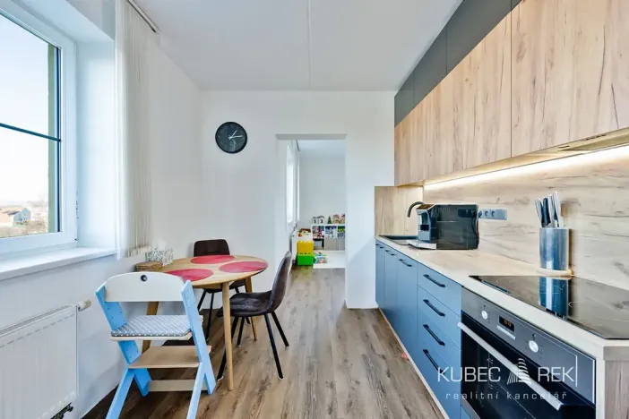 Prodej bytu 2+1, Tábor, Nad Obchvatem, 63 m2