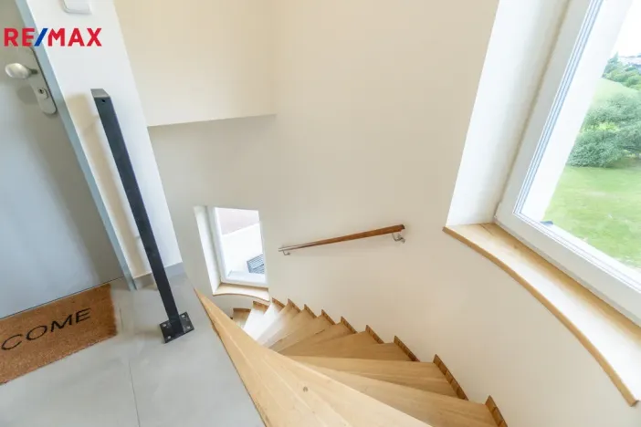 Pronájem bytu 1+kk, Roztoky, Lidická, 33 m2