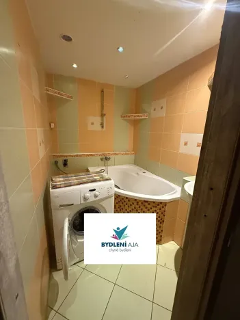 Prodej bytu 3+1, Krupka, Karla Čapka, 79 m2