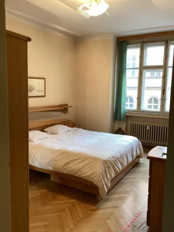 Prodej bytu 3+1, Praha - Nové Město, Ve Smečkách, 75 m2