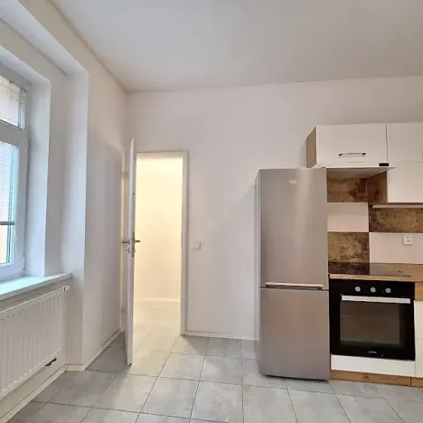 Pronájem bytu 2+1, Praha - Břevnov, Bělohorská, 57 m2